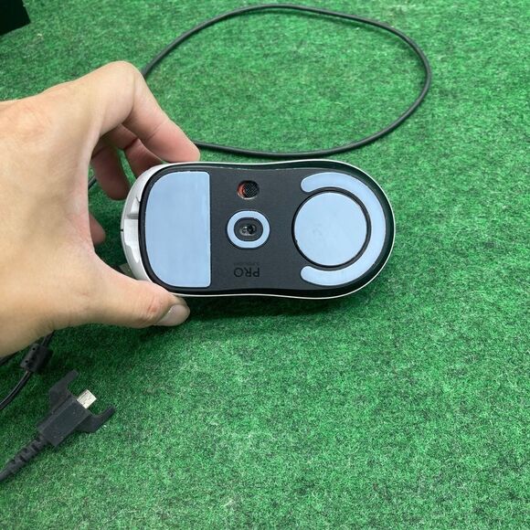 Logitech Superlight Pro Gaming Mouse - Picture 3 of 4